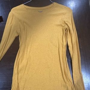 Yellow long sleeve women’s tee. Very soft, size large